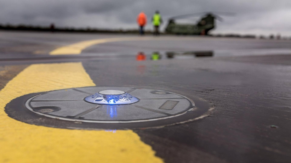 Op start- en rolbanen staat alles in het teken van veiligheid