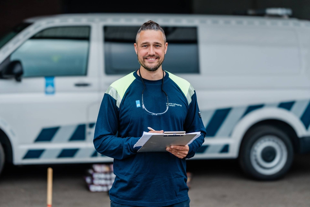 Jasper is inspecteur bij de vuurwerkbrigade van TMO, onderdeel van ILT
