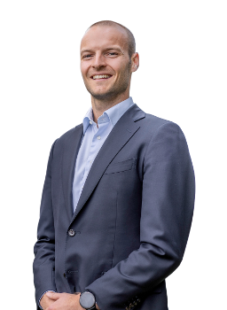 Portret van Mike. Hij doet het werk- en leertraject Internationaal Beleidsmedewerker Buitenlandse Zaken